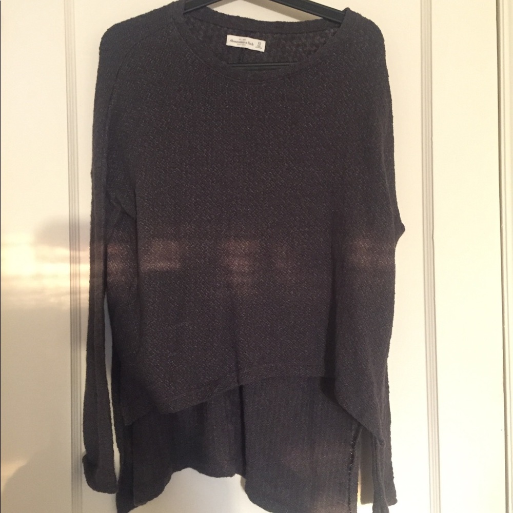 Hi-Low Abercrombie & Fitch Long-Sleeve Gray Shirt